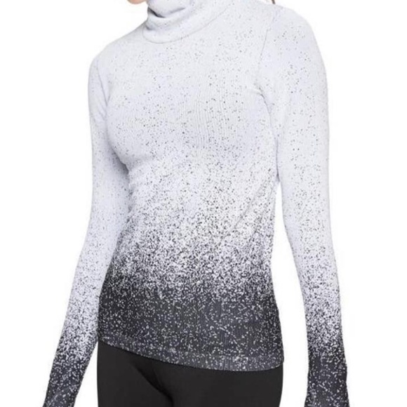 Athleta Tops - Athleta Flurry Base Layer Turtleneck Size Small